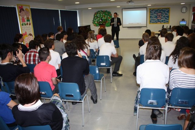 Presentado el proyecto de innovación educativa para la enseñanza de lenguas extranjeras: CLEOPATRA - 1, Foto 1