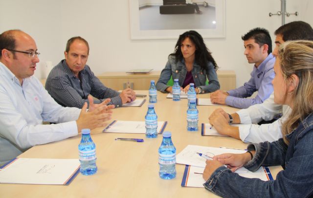 Nuevos convenios de colaboración con el Servicio Regional de Empleo y Formación para fomentar el empleo en Puerto Lumbreras - 1, Foto 1