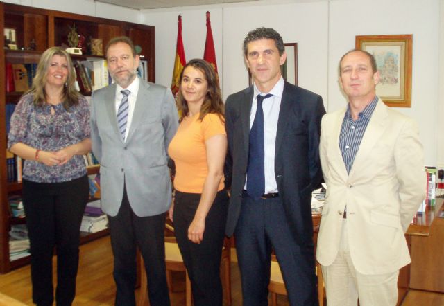 Upta y ata reclaman una formación más adaptada a los cambios que ha provocado la crisis - 1, Foto 1