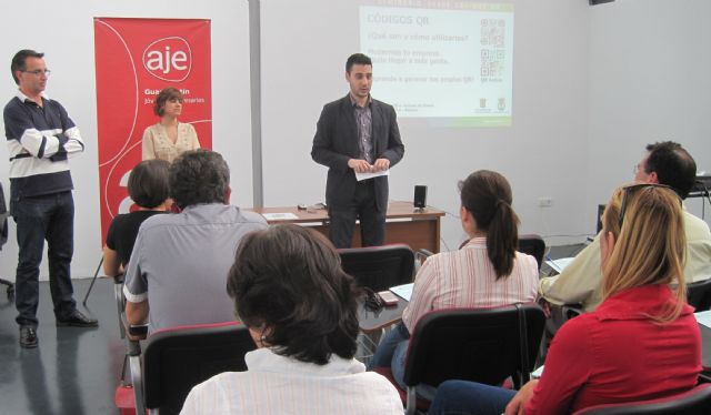 Charla sobre los Códigos QR en Águilas - 1, Foto 1