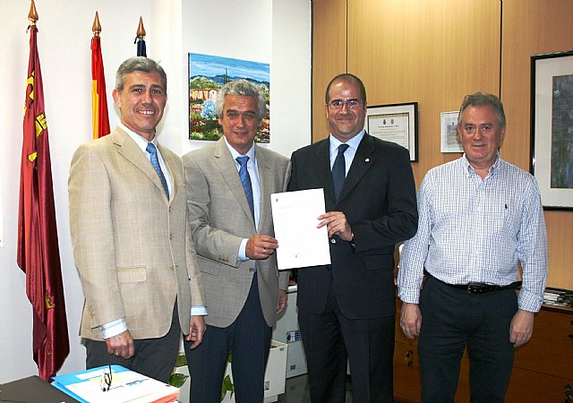 El Servicio Murciano de Salud colabora con la Hospitalidad de Lourdes para atender las necesidades de los peregrinos enfermos - 1, Foto 1