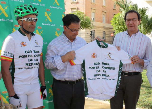 La Guardia Civil rinde un homenaje a las víctimas del terrorismo de ETA - 4, Foto 4