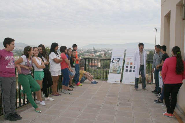 Los alumnos del IES Romano García aprenden a prevenir los efectos del alcohol en la salud - 1, Foto 1
