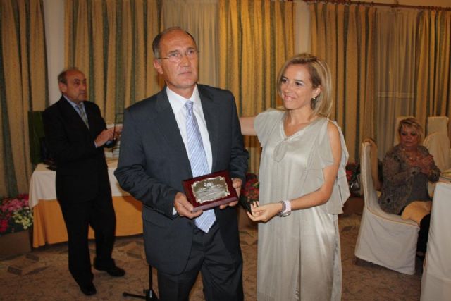 Agustín Navarrete recibe de manos del Alcalde su nombramiento como Vecino del Año 2013 - 5, Foto 5