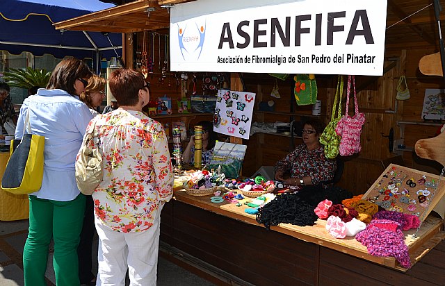 ASENFINFA Pinatar conmemora el Día Mundial de la Fibromialgia informando sobre esta enfermedad - 2, Foto 2