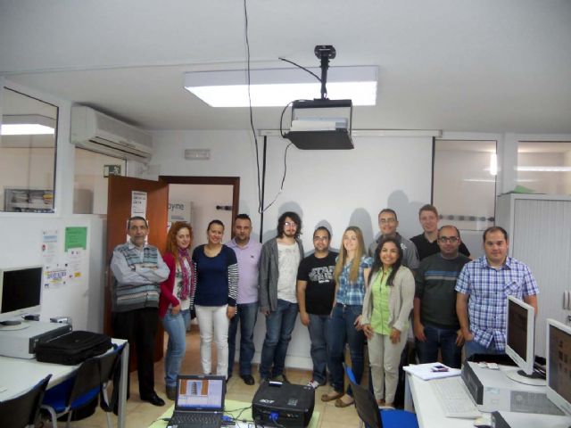 12 alumnos has participado en un curso de Diseño Web y Multimedia - 5, Foto 5