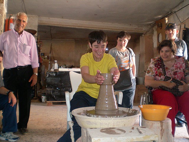 PADISITO visit la Alfarera Romero y Hernndez para conocer ms de cerca esta tradicin alfarera propia de nuestra localidad - 2
