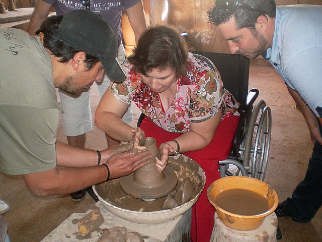PADISITO visit la Alfarera Romero y Hernndez para conocer ms de cerca esta tradicin alfarera propia de nuestra localidad - 7