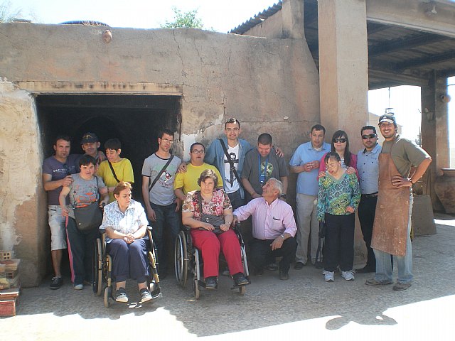 PADISITO visit la Alfarera Romero y Hernndez para conocer ms de cerca esta tradicin alfarera propia de nuestra localidad - 9