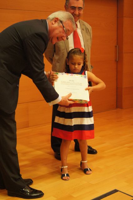 La alumna del colegio Luis Pérez Rueda, Julia Márquez, gana el concurso de dibujo Mi pueblo Europa - 2, Foto 2