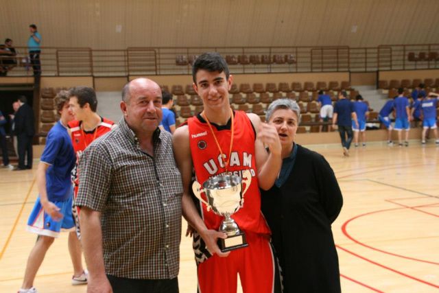 El joven totanero Aaron Lopez Jimenez, jugador del UCAM MURCIA 97 cadete, se proclama campeón regional con su equipo en la final a 4 que se disputó este fin de semana en Yecla, Foto 3