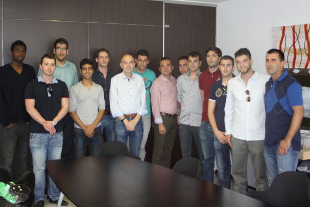 El Alcalde recibe al Club de baloncesto Marme tras su ascenso a Primera Nacional - 1, Foto 1