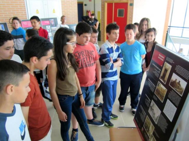 Los diputados murcianos en las Cortes de Cádiz se pasean por el IES n° 2 torreño - 3, Foto 3