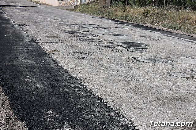Comienzan las obras del plan integral de parcheo en caminos rurales y calles del casco urbano - 3