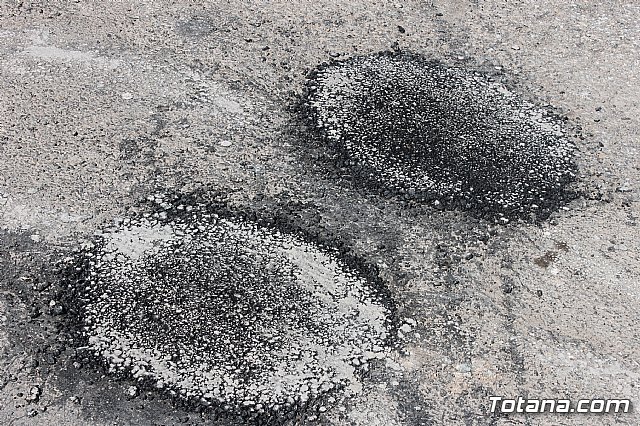 Comienzan las obras del plan integral de parcheo en caminos rurales y calles del casco urbano - 9