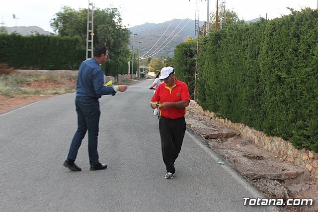 Proteccin Civil y Polica Local distribuyen 2.500 pulseras reflectantes a viandantes y ciclistas - 13