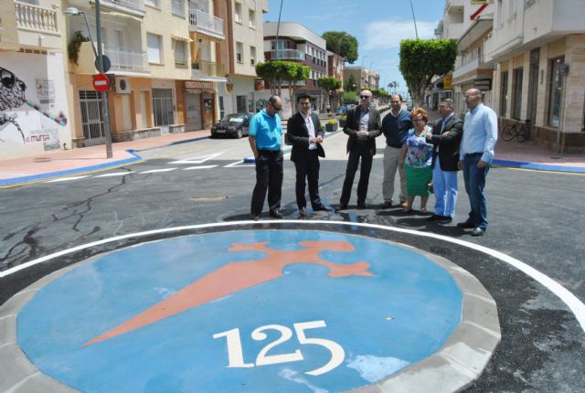 Abre al tráfico la rotonda de la avenida Sandoval, en Santiago de la Ribera - 1, Foto 1