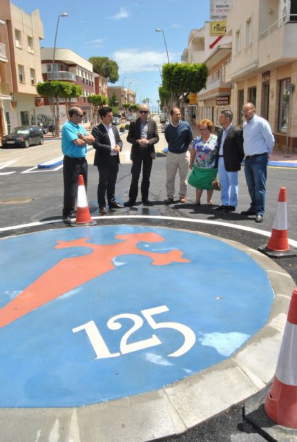Abre al tráfico la rotonda de la avenida Sandoval, en Santiago de la Ribera - 2, Foto 2
