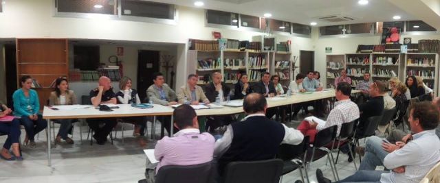 La Junta de Gobierno se reunió con los representantes vecinales de La Manga - 1, Foto 1