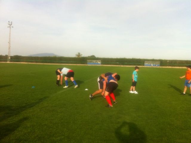 La escuela de Rugby continúa con los entrenamientos, Foto 2