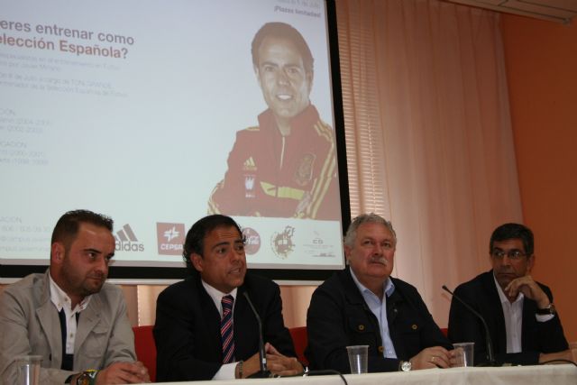 La Copa del Mundo regresará a Cehegín como colofón al Campus de Fútbol Javier Miñano - 1, Foto 1