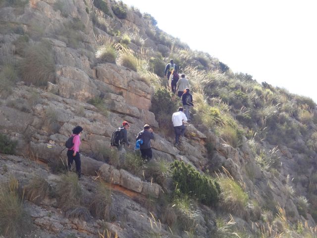 El club senderista de Totana por tierras jumillanas, Foto 2