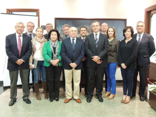 La refinería de Repsol en Cartagena recibe a la Comisión de Industria de la Asamblea Regional - 1, Foto 1