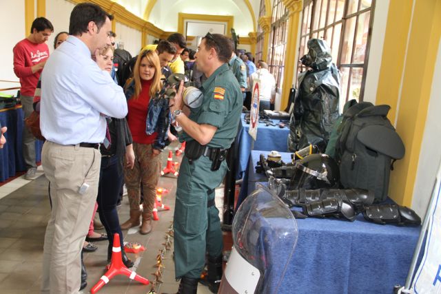 La Guardia Civil presenta sus distintos medios operativos ante estudiantes de Criminología - 1, Foto 1