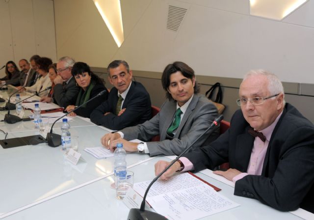 Alumnos de la Universidad de Murcia harán prácticas en la Mutua Fraternidad-Muprespa - 1, Foto 1