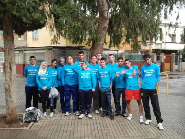 El Ayuntamiento ayuda a los jóvenes inmigrantes a integrarse en sus barrios - 3, Foto 3