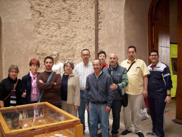 Alumnos de AFESMO de Molina de Segura descubren los encantos de la Torre Vieja de Alguazas - 3, Foto 3