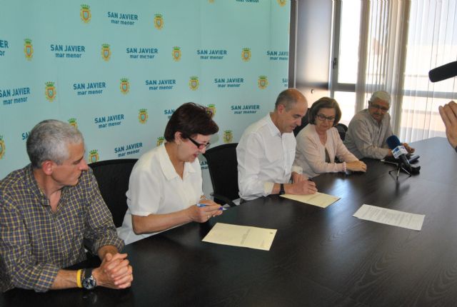 Ayuntamiento y Teléfono de la Esperanza firman un convenio de colaboración - 1, Foto 1