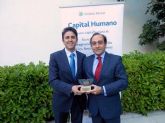 La Secretaria de Estado de Empleo entrega al Presidente de los Ingenieros Técnicos Industriales de España el premio Capital Humano 2013