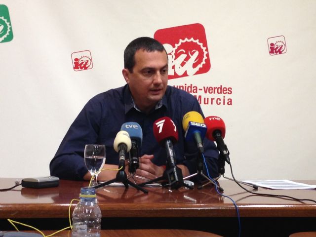 IU-Verdes acusa al Gobierno Regional de actuar de forma tramposa con el aval al aeropuerto - 1, Foto 1