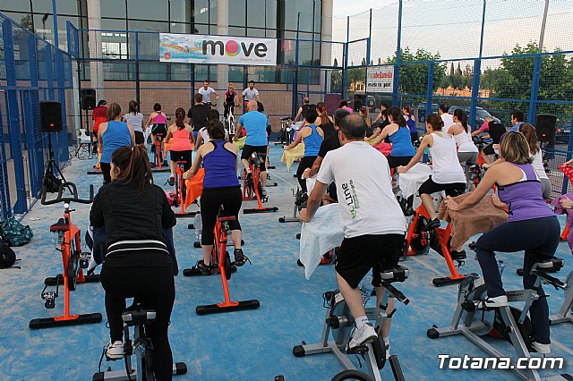 Master de cycling en la pista de pdel de MOVE - 35