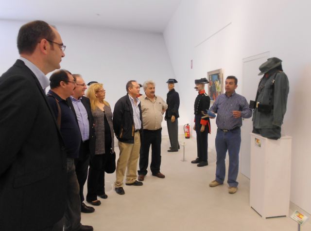 Más de un millar de personas han contemplado la exposición sobre la Guardia Civil en Águilas - 1, Foto 1