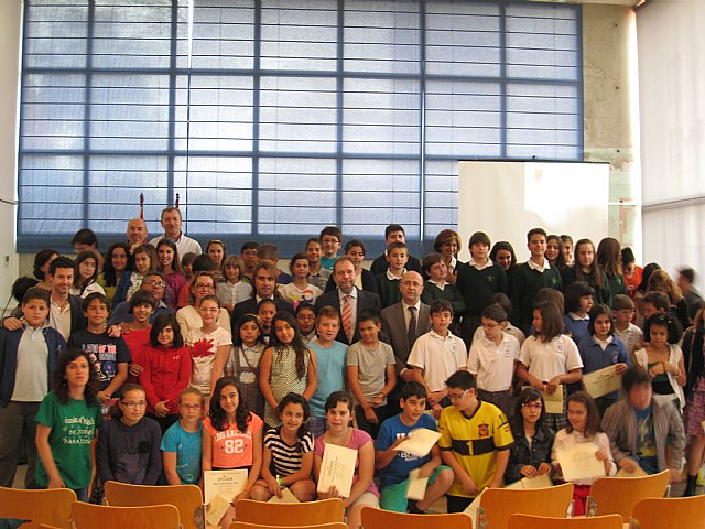 Sotoca subraya el valor de la lectura para mejorar la competencia lingüística de los alumnos - 1, Foto 1