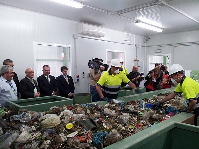 Campos y Jódar inauguran la nueva planta de tratamiento de la fracción de resto de los residuos domésticos de Lorca - 1, Foto 1