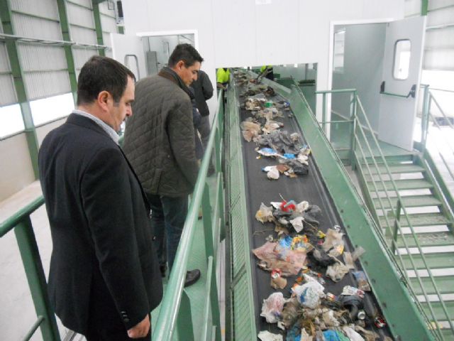 La concejal de Servicios a la Ciudad asiste a la inauguración de la nueva planta comarcal de tratamiento de la fracción de resto de los residuos domésticos, Foto 7