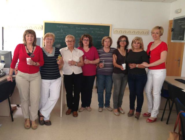 Finaliza el curso de informática de la asociación femenina Isabel González torreña - 2, Foto 2