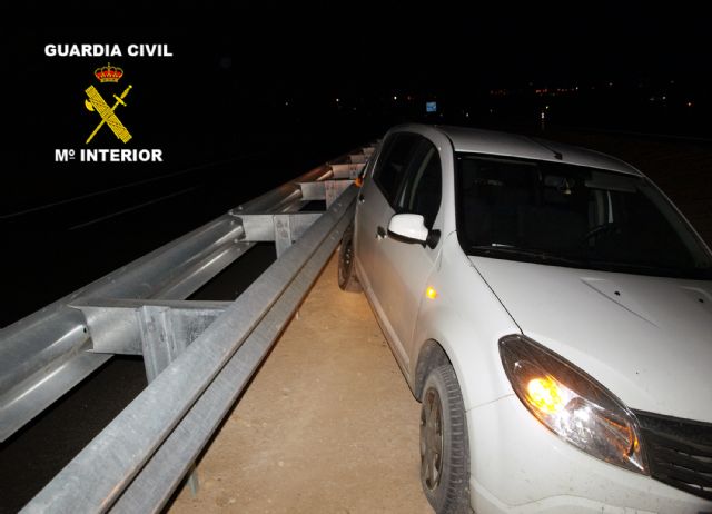 La Guardia Civil detiene a un conductor por circular en sentido contrario y superar las tasas de alcoholemia - 2, Foto 2