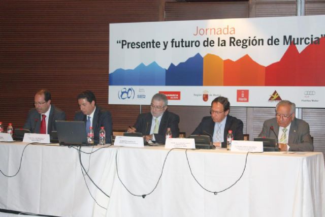 Cámara recuerda que la Región, hoy, en nada se parece a que había en 1995 en infraestructuras - 2, Foto 2