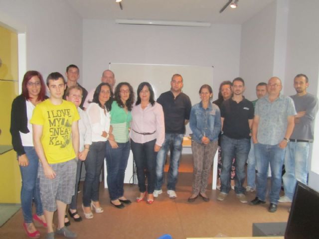 Clausurado el curso de diseño de páginas web y multimedia - 1, Foto 1