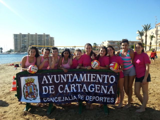 Más de 200 chavales participaron en la Competición Municipal de Voleiplaya - 1, Foto 1