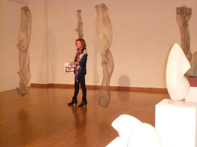 Ángeles Espinosa muestra en el Almudí su trayectoria escultórica a través de 23 piezas - 1, Foto 1