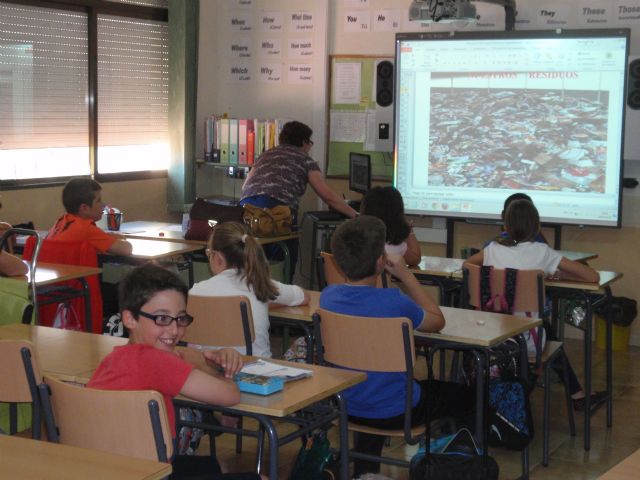 Unas charlas a escolares inician los actos para conmemorar el Día Mundial del Medio Amiente - 1, Foto 1
