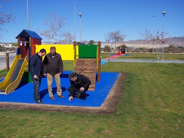La concejalía de Parques y Jardines apuesta por la mejora de las plazas de Águilas - 2, Foto 2