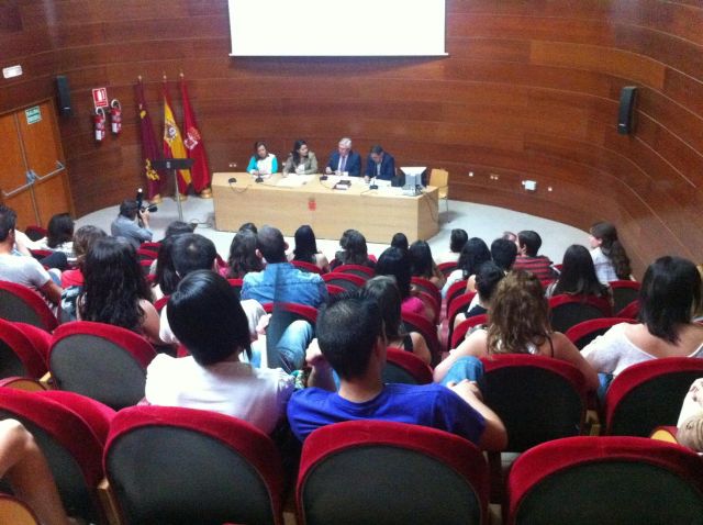 Lola Sánchez clausura el curso del proyecto de Refuerzo Escolar del Ayuntamiento de Murcia - 1, Foto 1