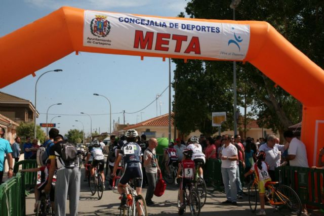 Pozo Estrecho se pone en forma a ritmo de pedal - 3, Foto 3