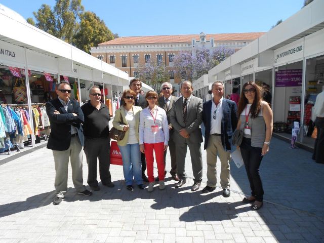 Arranca la I Feria de Primavera en el Cuartel de Artillería - 4, Foto 4